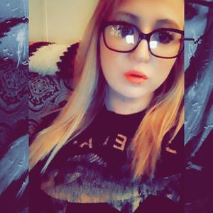 Meet your Posher, Isabella